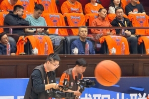 日本神户比水原三是