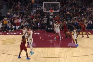 nba勒布朗的腿