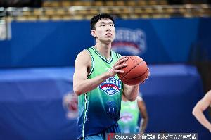 拉塞尔赌城夏季联赛