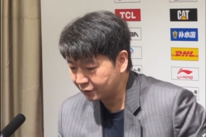 内马尔在巴萨的队友