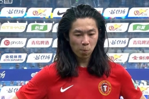 足球护腿板有几种