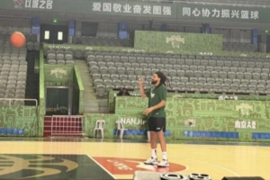 湖人VS黄蜂网