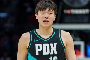 中超上港vs亚泰直播