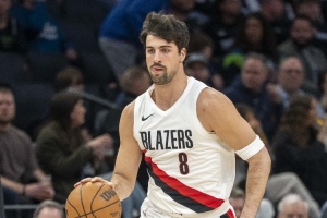 cba亚当斯有打过NBA吗