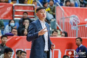 p勇士对雄鹿