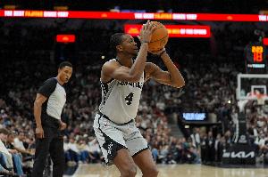 WNBA印第安纳狂热vs洛杉矶火花直播