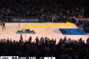 两人均被驱逐！小麦上空篮羞辱 约基奇后场冲过来要说法引大冲突