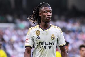 马卡：卡马文加无意接受任何报价，他要留在皇马扭转自己的处境