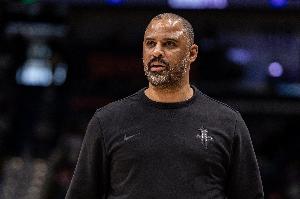 乌度卡：想过上场如果获胜就2-2平了但事已至此 要延续今晚的势头