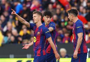 马卡：巴萨力争下轮锁定西甲冠军 焦点将转移到为冠军列队致敬