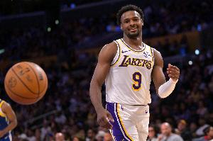 怎么说？布朗尼目前季后赛得到5分 同届状元里萨谢季后赛0分