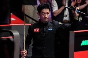 北青：吴宜泽和塞尔比私底下关系非常友好，后者曾多次指点吴宜泽