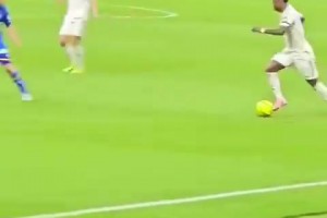 杨旭：我觉得任何地方都可以接纳我们中国孩子，中国孩子能力不差