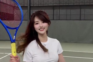 运动美少女登场！没有勇士的日子.....七姐化身网球少女 